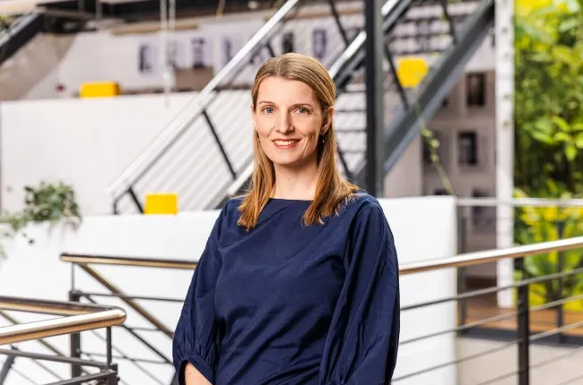 Jana Binias, Online-Kurs-Managerin