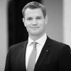 Dr. Nikolas Hoelscher
